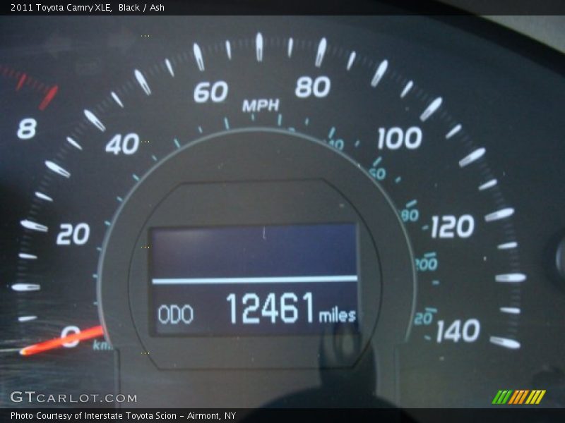 Black / Ash 2011 Toyota Camry XLE