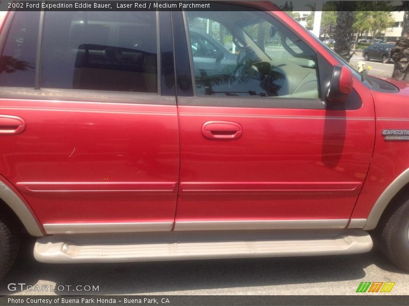 Laser Red / Medium Parchment 2002 Ford Expedition Eddie Bauer