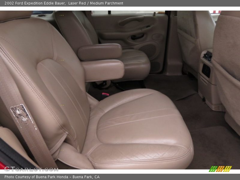 Laser Red / Medium Parchment 2002 Ford Expedition Eddie Bauer
