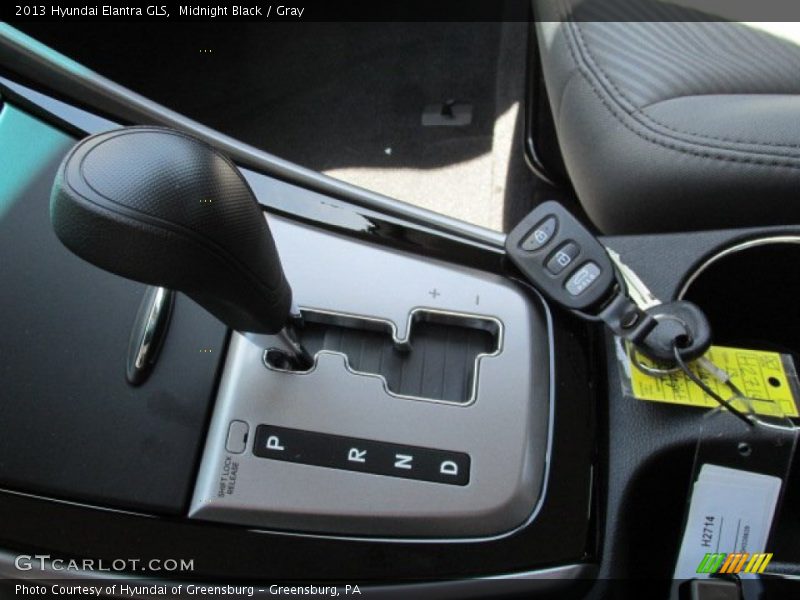 Midnight Black / Gray 2013 Hyundai Elantra GLS