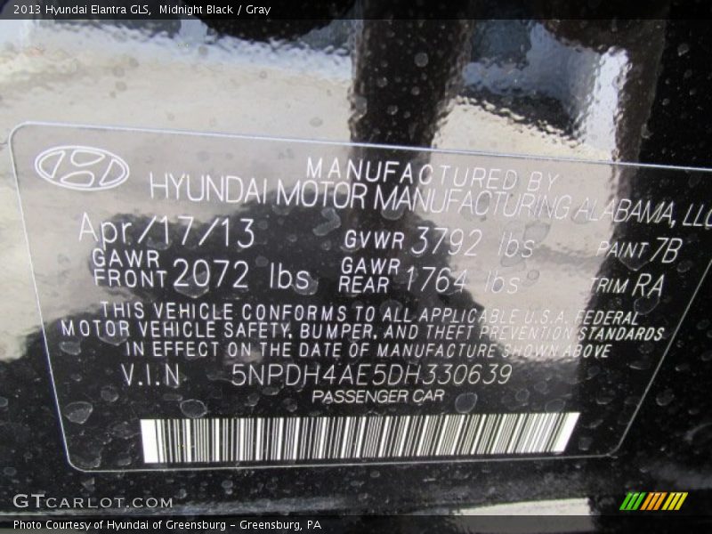 Midnight Black / Gray 2013 Hyundai Elantra GLS