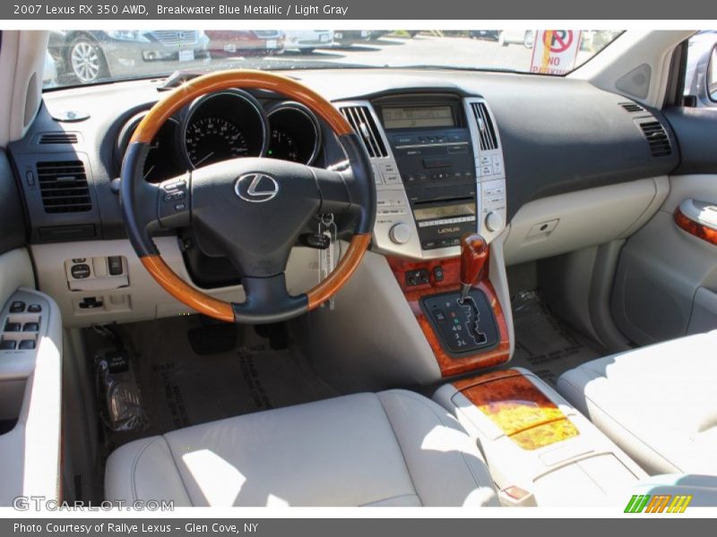 Dashboard of 2007 RX 350 AWD