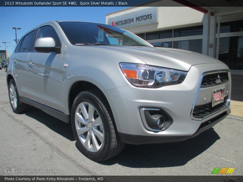 Quick Silver Metallic / Black 2013 Mitsubishi Outlander Sport SE 4WD