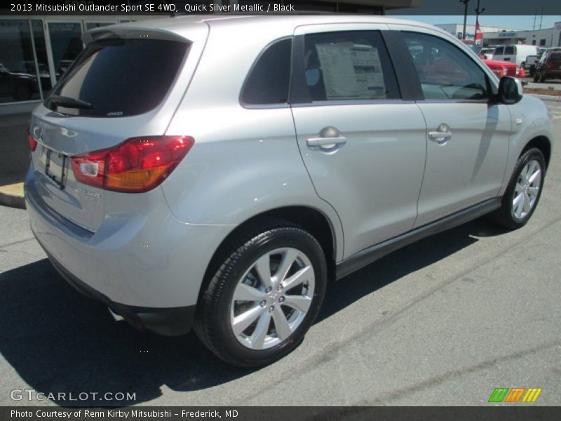 Quick Silver Metallic / Black 2013 Mitsubishi Outlander Sport SE 4WD