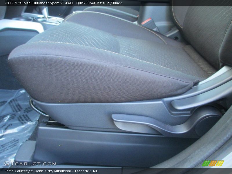 Quick Silver Metallic / Black 2013 Mitsubishi Outlander Sport SE 4WD