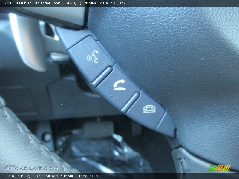Quick Silver Metallic / Black 2013 Mitsubishi Outlander Sport SE 4WD