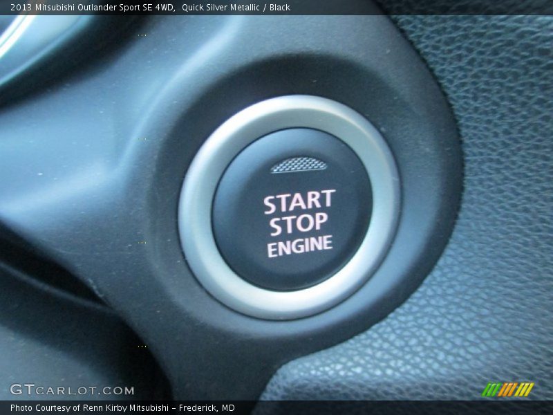 Quick Silver Metallic / Black 2013 Mitsubishi Outlander Sport SE 4WD
