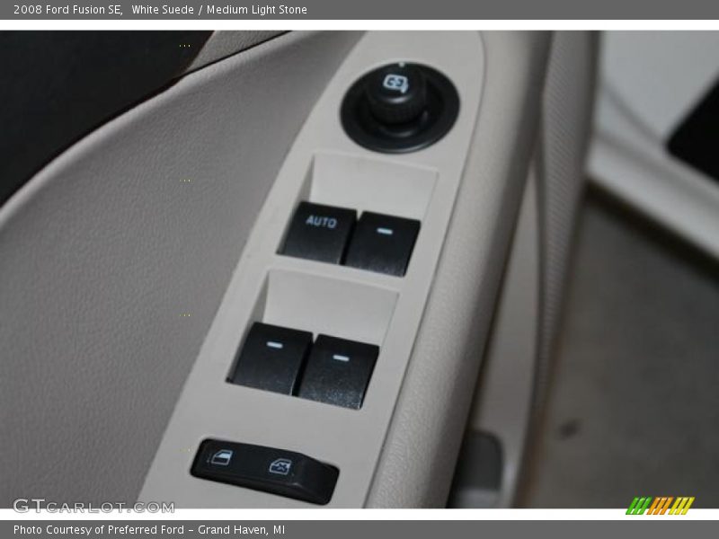 White Suede / Medium Light Stone 2008 Ford Fusion SE