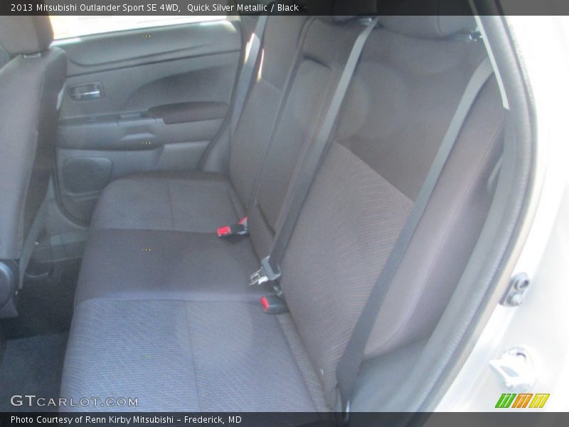 Quick Silver Metallic / Black 2013 Mitsubishi Outlander Sport SE 4WD