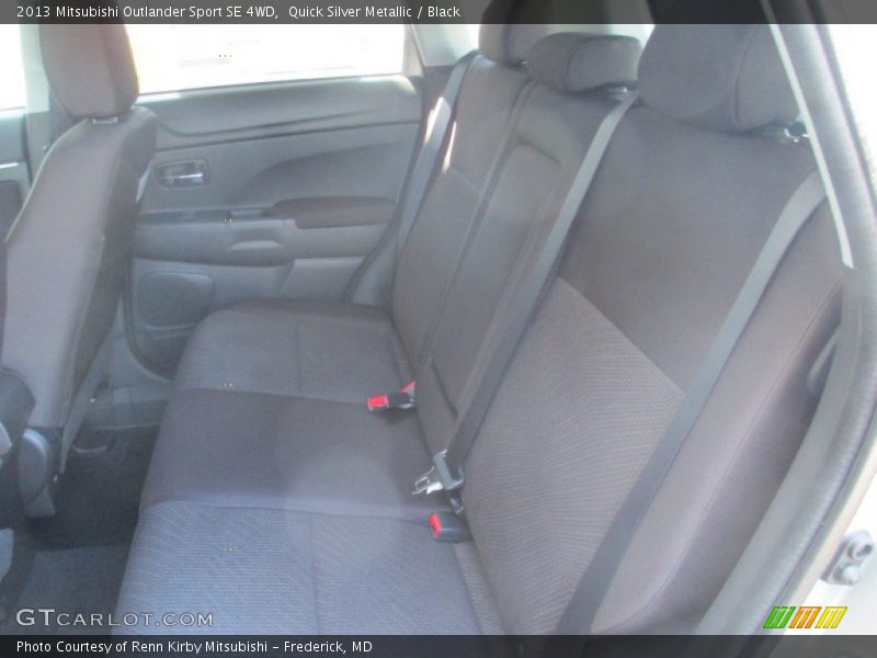 Quick Silver Metallic / Black 2013 Mitsubishi Outlander Sport SE 4WD