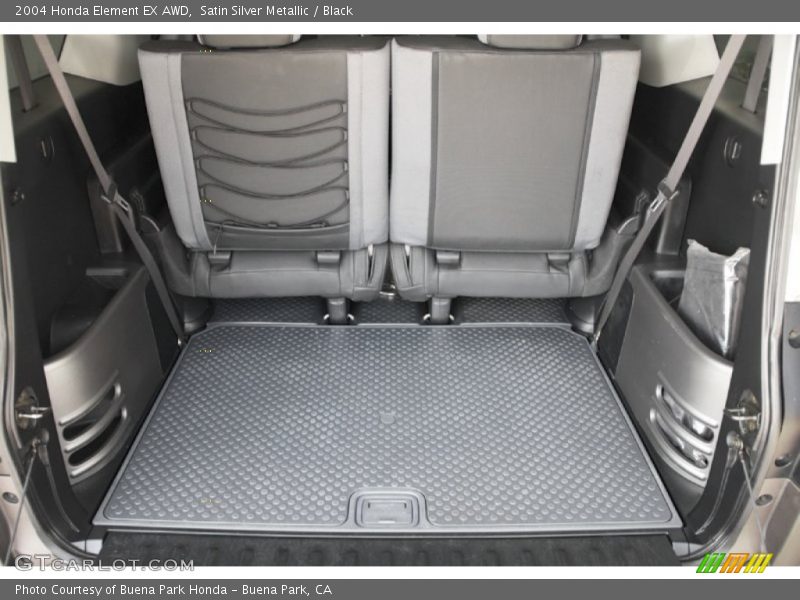 Satin Silver Metallic / Black 2004 Honda Element EX AWD