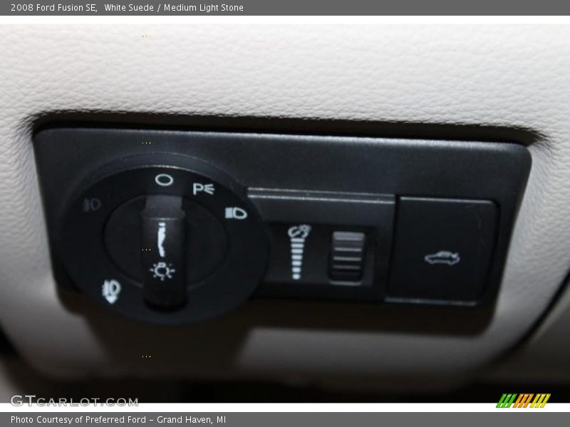 White Suede / Medium Light Stone 2008 Ford Fusion SE