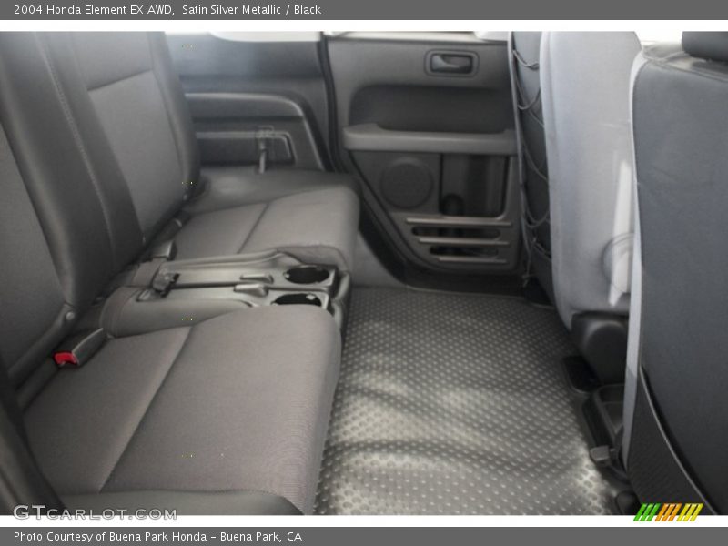 Satin Silver Metallic / Black 2004 Honda Element EX AWD