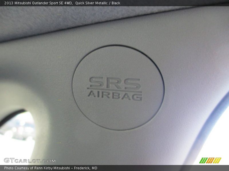 Quick Silver Metallic / Black 2013 Mitsubishi Outlander Sport SE 4WD