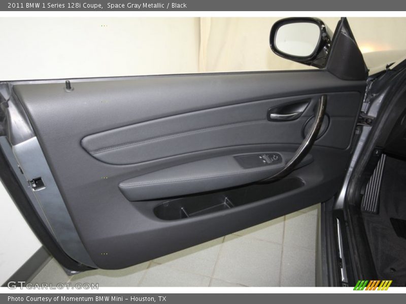 Door Panel of 2011 1 Series 128i Coupe