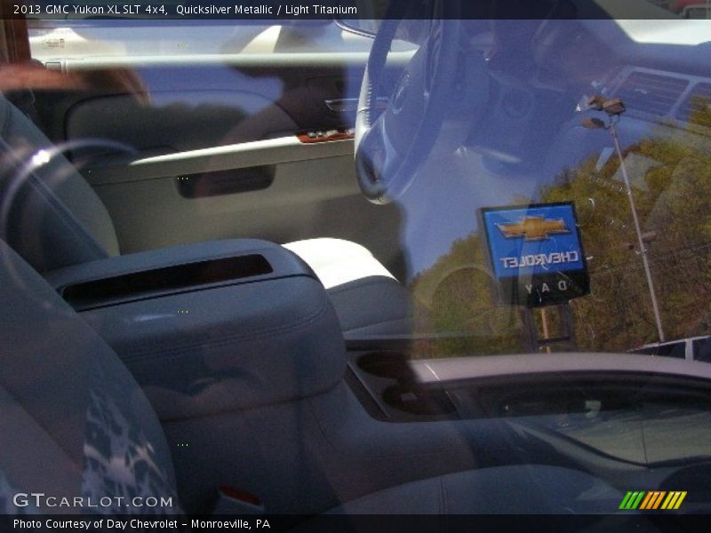 Quicksilver Metallic / Light Titanium 2013 GMC Yukon XL SLT 4x4