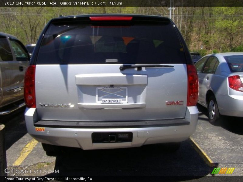 Quicksilver Metallic / Light Titanium 2013 GMC Yukon XL SLT 4x4