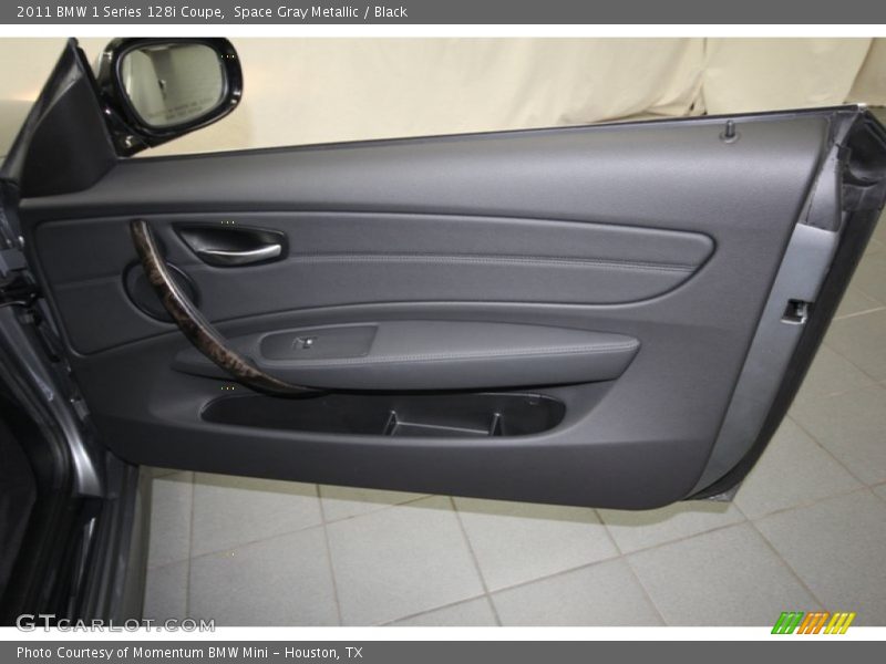 Door Panel of 2011 1 Series 128i Coupe