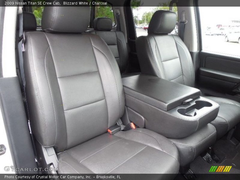 Blizzard White / Charcoal 2009 Nissan Titan SE Crew Cab