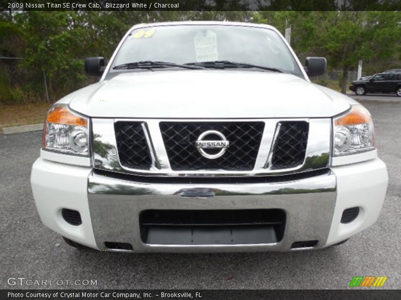 Blizzard White / Charcoal 2009 Nissan Titan SE Crew Cab