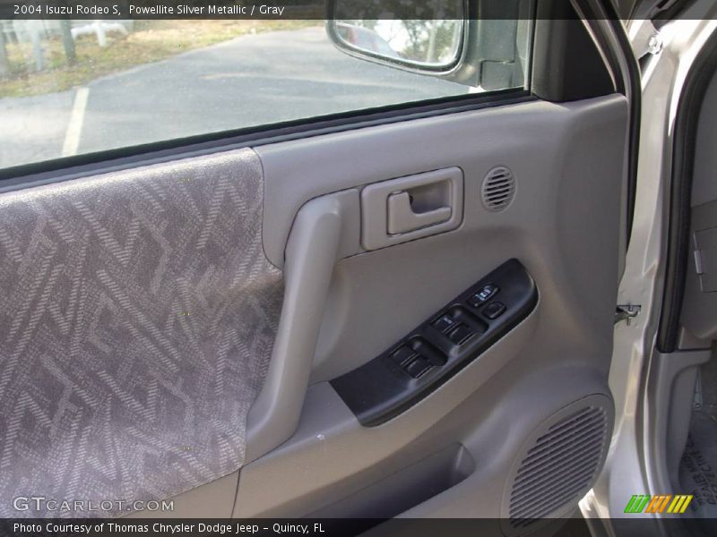 Powellite Silver Metallic / Gray 2004 Isuzu Rodeo S