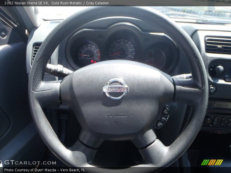 Gold Rush Metallic / Gray Celadon 2002 Nissan Xterra SE V6