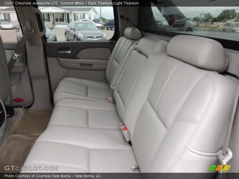 Summit White / Dark Titanium/Light Titanium 2007 Chevrolet Avalanche LTZ
