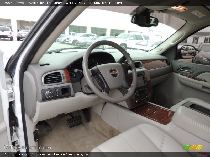 Summit White / Dark Titanium/Light Titanium 2007 Chevrolet Avalanche LTZ