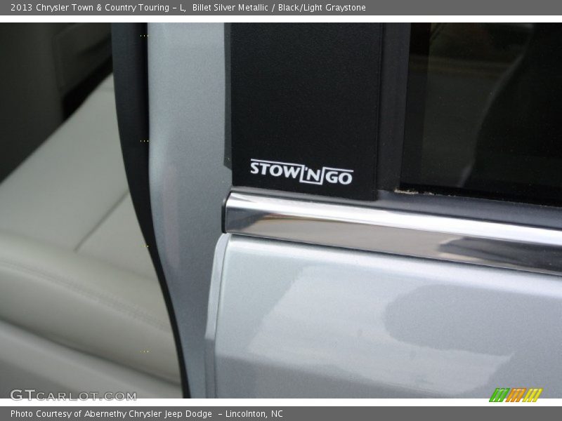 Billet Silver Metallic / Black/Light Graystone 2013 Chrysler Town & Country Touring - L