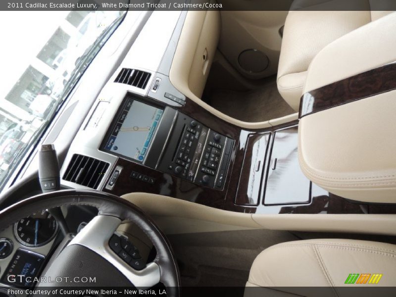 White Diamond Tricoat / Cashmere/Cocoa 2011 Cadillac Escalade Luxury