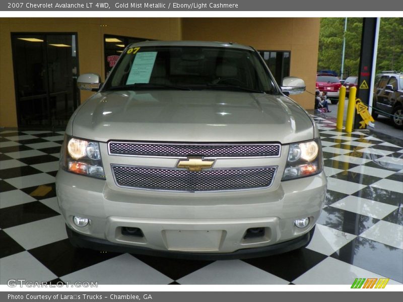 Gold Mist Metallic / Ebony/Light Cashmere 2007 Chevrolet Avalanche LT 4WD