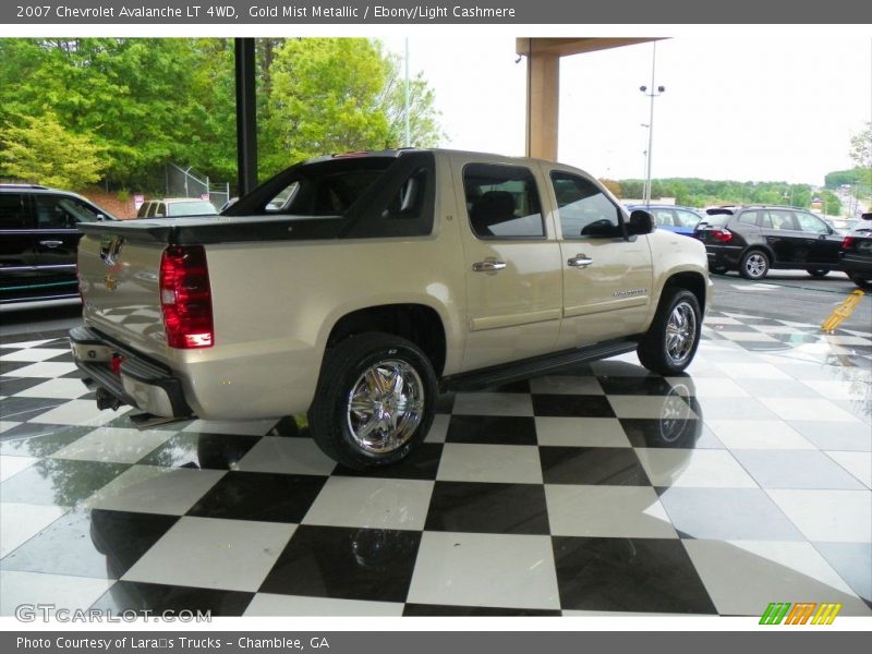 Gold Mist Metallic / Ebony/Light Cashmere 2007 Chevrolet Avalanche LT 4WD