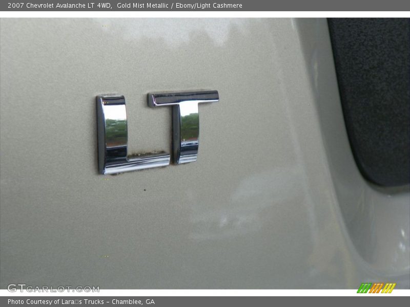 Gold Mist Metallic / Ebony/Light Cashmere 2007 Chevrolet Avalanche LT 4WD