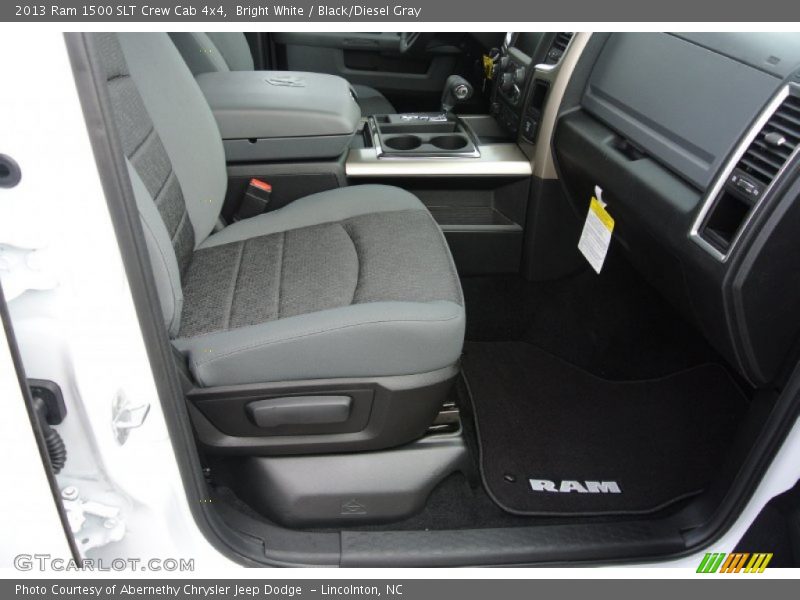 Bright White / Black/Diesel Gray 2013 Ram 1500 SLT Crew Cab 4x4
