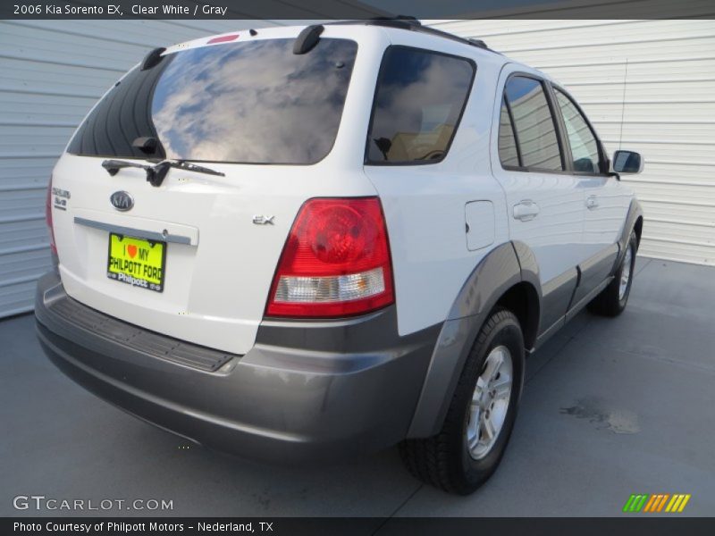 Clear White / Gray 2006 Kia Sorento EX