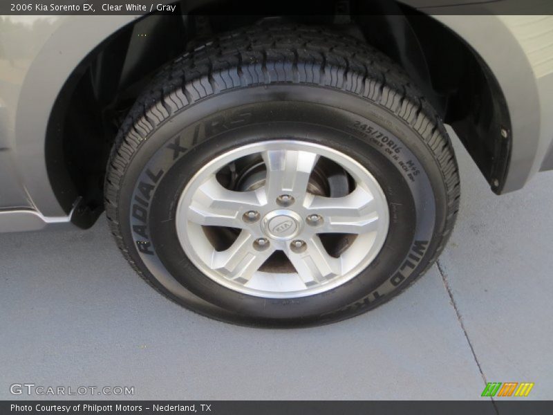 Clear White / Gray 2006 Kia Sorento EX