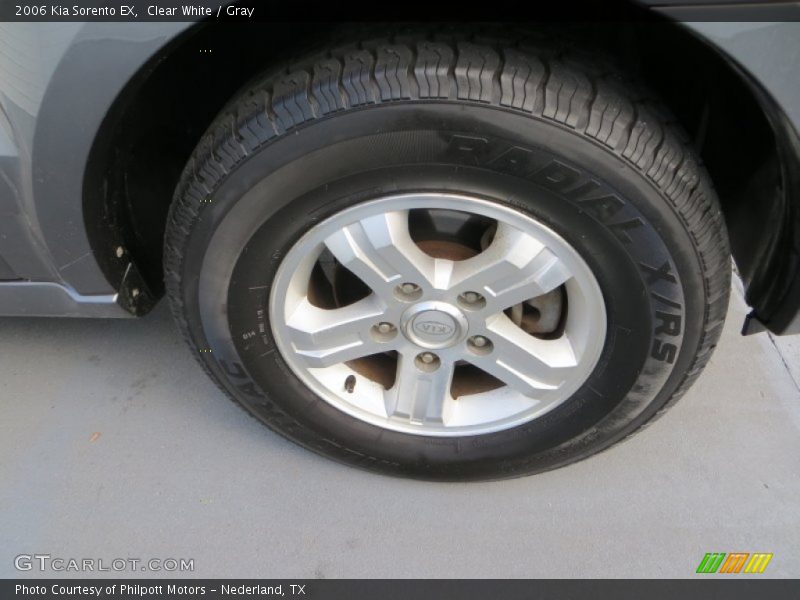 Clear White / Gray 2006 Kia Sorento EX