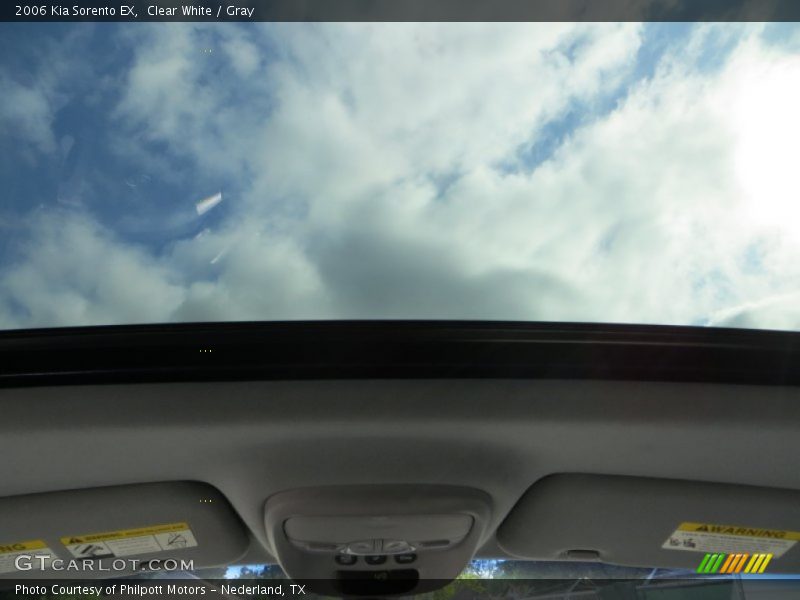 Clear White / Gray 2006 Kia Sorento EX