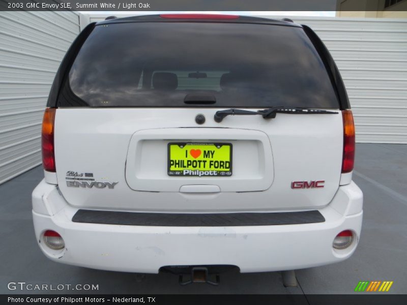 Summit White / Light Oak 2003 GMC Envoy SLE