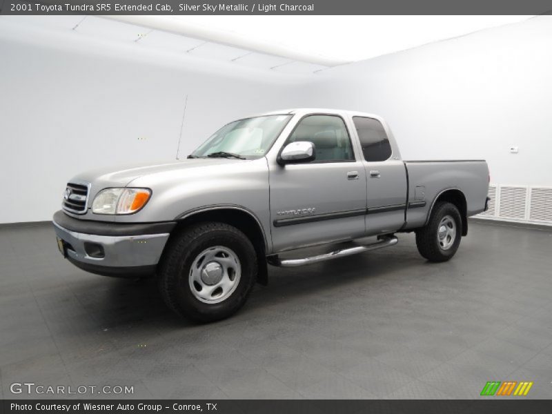 Silver Sky Metallic / Light Charcoal 2001 Toyota Tundra SR5 Extended Cab