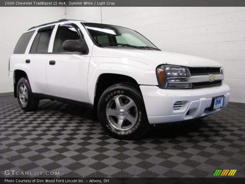 Summit White / Light Gray 2006 Chevrolet TrailBlazer LS 4x4