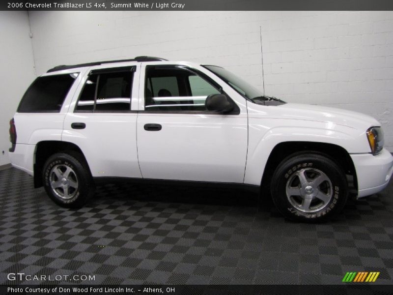 Summit White / Light Gray 2006 Chevrolet TrailBlazer LS 4x4