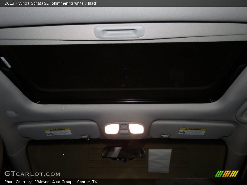 Shimmering White / Black 2013 Hyundai Sonata SE
