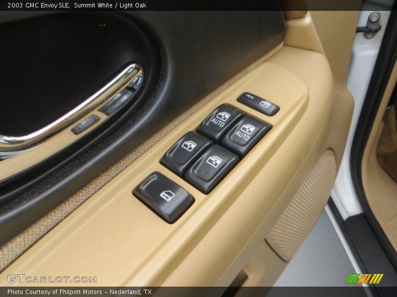 Summit White / Light Oak 2003 GMC Envoy SLE