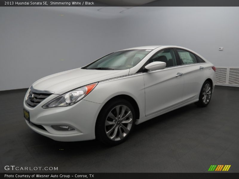 Shimmering White / Black 2013 Hyundai Sonata SE