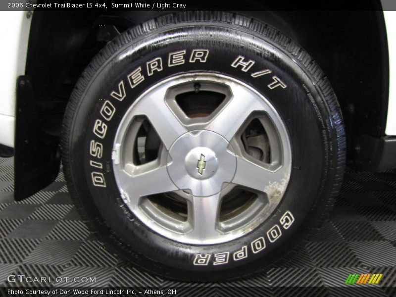 Summit White / Light Gray 2006 Chevrolet TrailBlazer LS 4x4