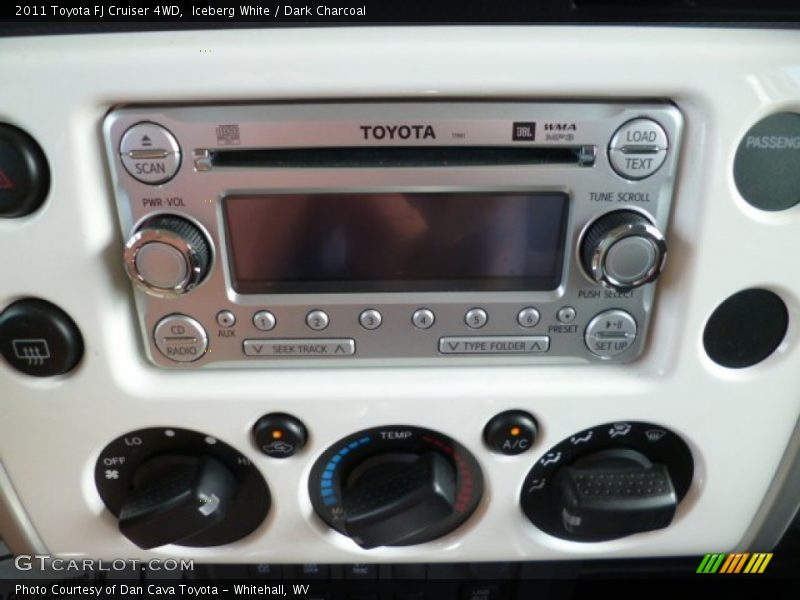 Iceberg White / Dark Charcoal 2011 Toyota FJ Cruiser 4WD