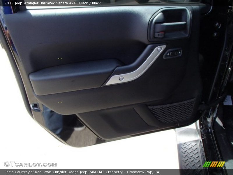 Black / Black 2013 Jeep Wrangler Unlimited Sahara 4x4