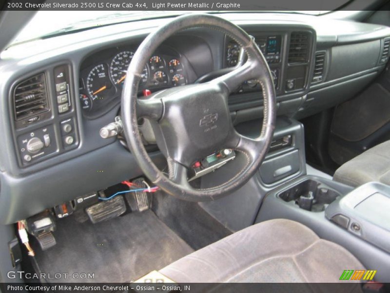 Light Pewter Metallic / Graphite 2002 Chevrolet Silverado 2500 LS Crew Cab 4x4