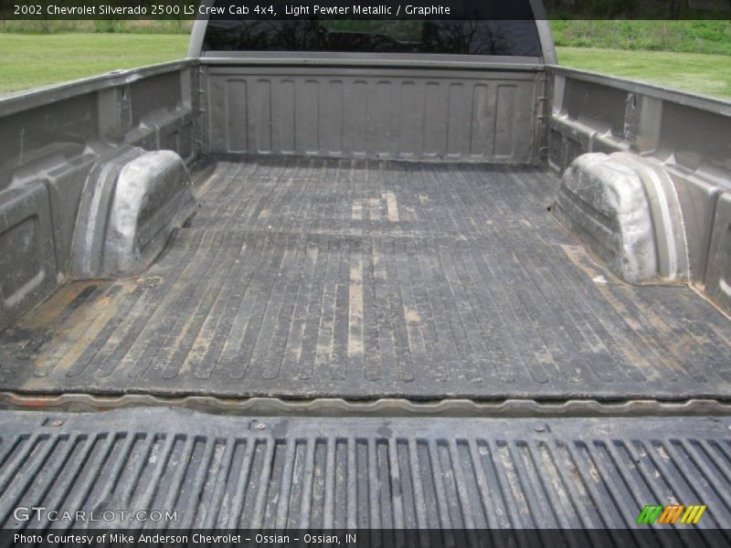 Light Pewter Metallic / Graphite 2002 Chevrolet Silverado 2500 LS Crew Cab 4x4